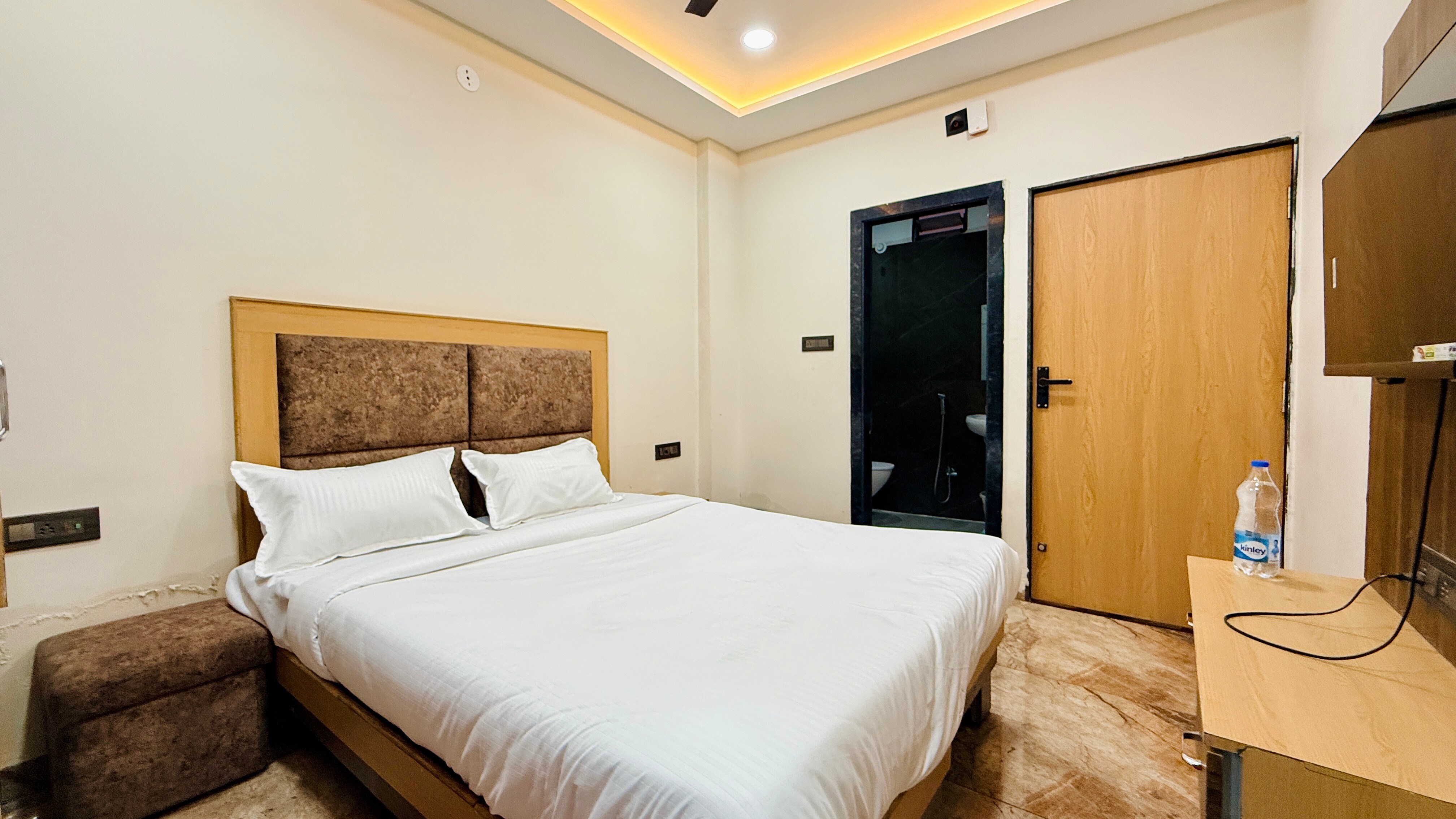 Hotel Viraj - Tap to explore photos