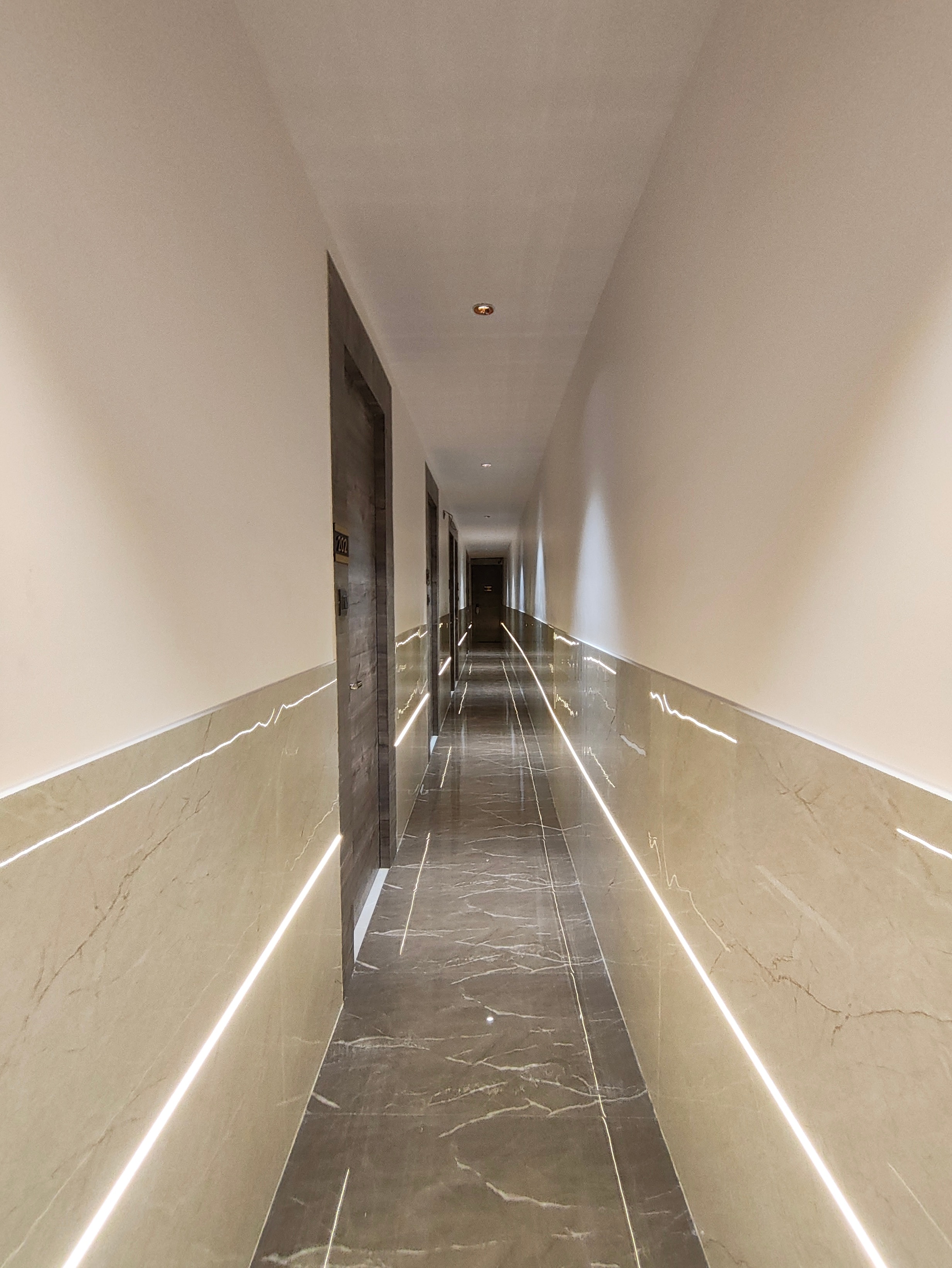 Hotel Darshan Palace - Tap to explore photos