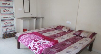 Hotel Maharaja Room Type - Deluxe Non Ac Room