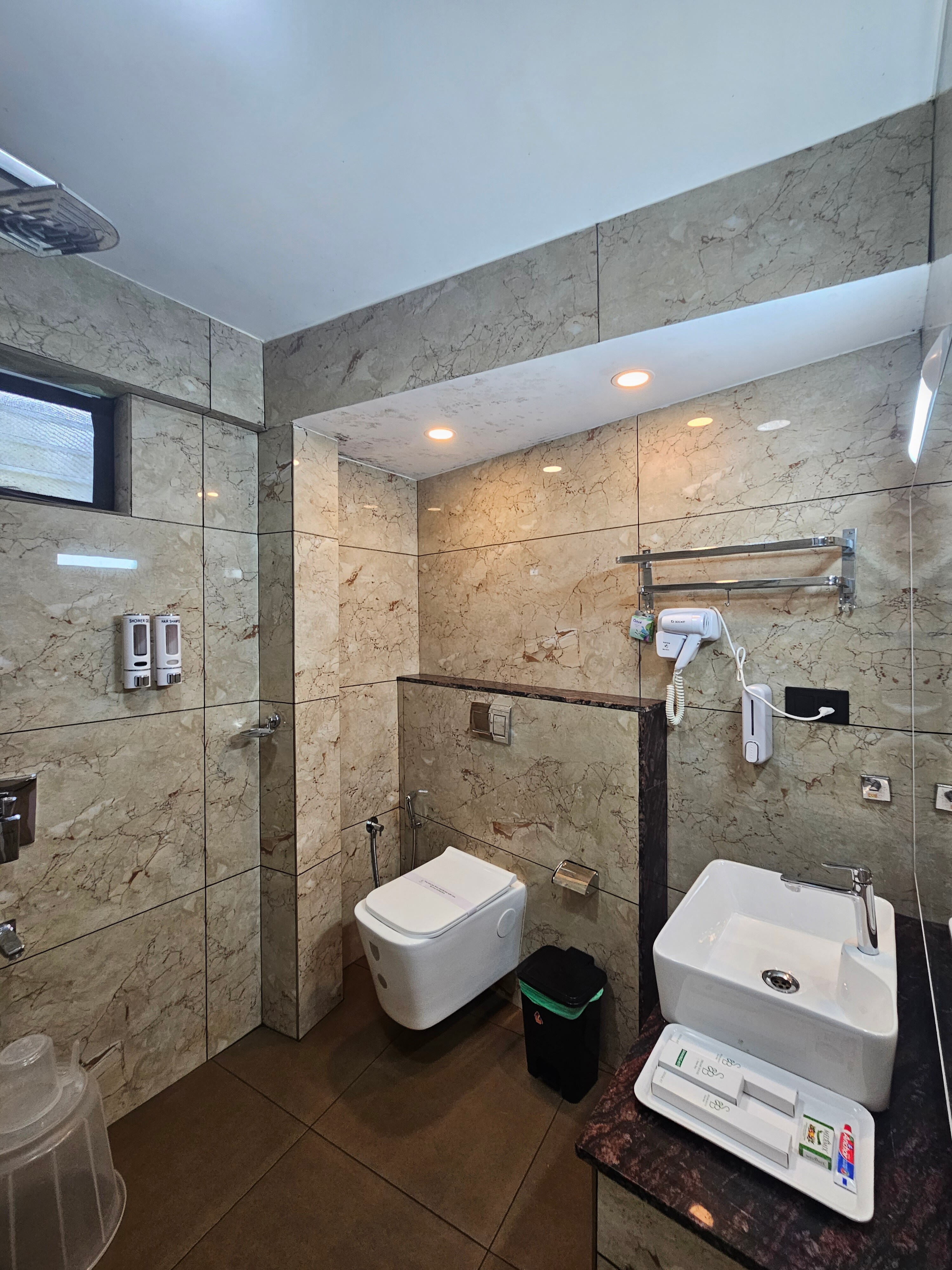 S & B Boutique Homestay - Tap to explore photos