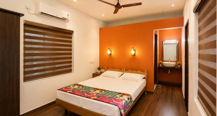 Penuel Marari Homestay Room Type - AC room
