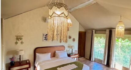 Click Collection Serenity Retreat - Bangalore Room Type - Samrat Studio Tent with Garden View and Bathtub
