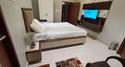 HOTEL FRIDAY INN Room Type - Premium Room