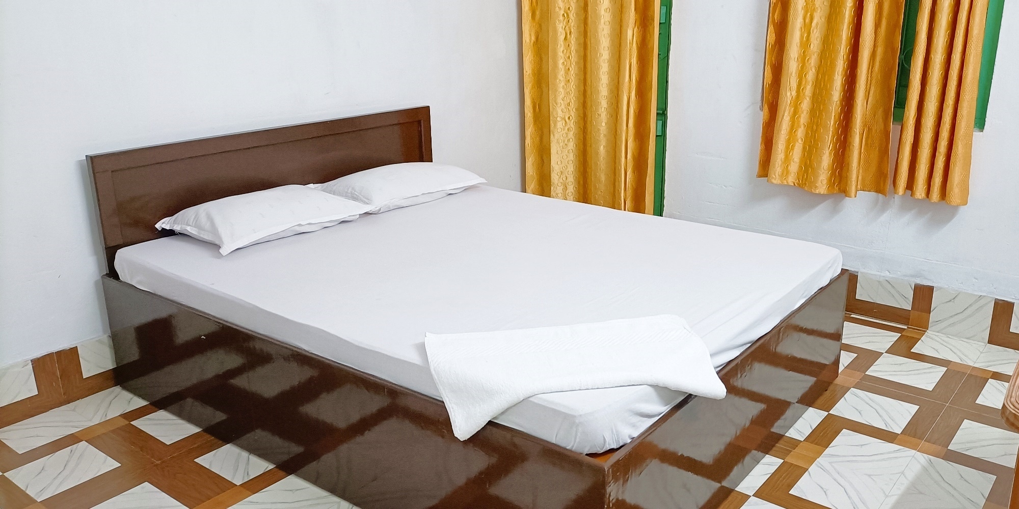 BAGDOGRA HOME STAY - Tap to explore photos