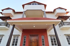 Chikkamane Homestay | Rooms & Pool