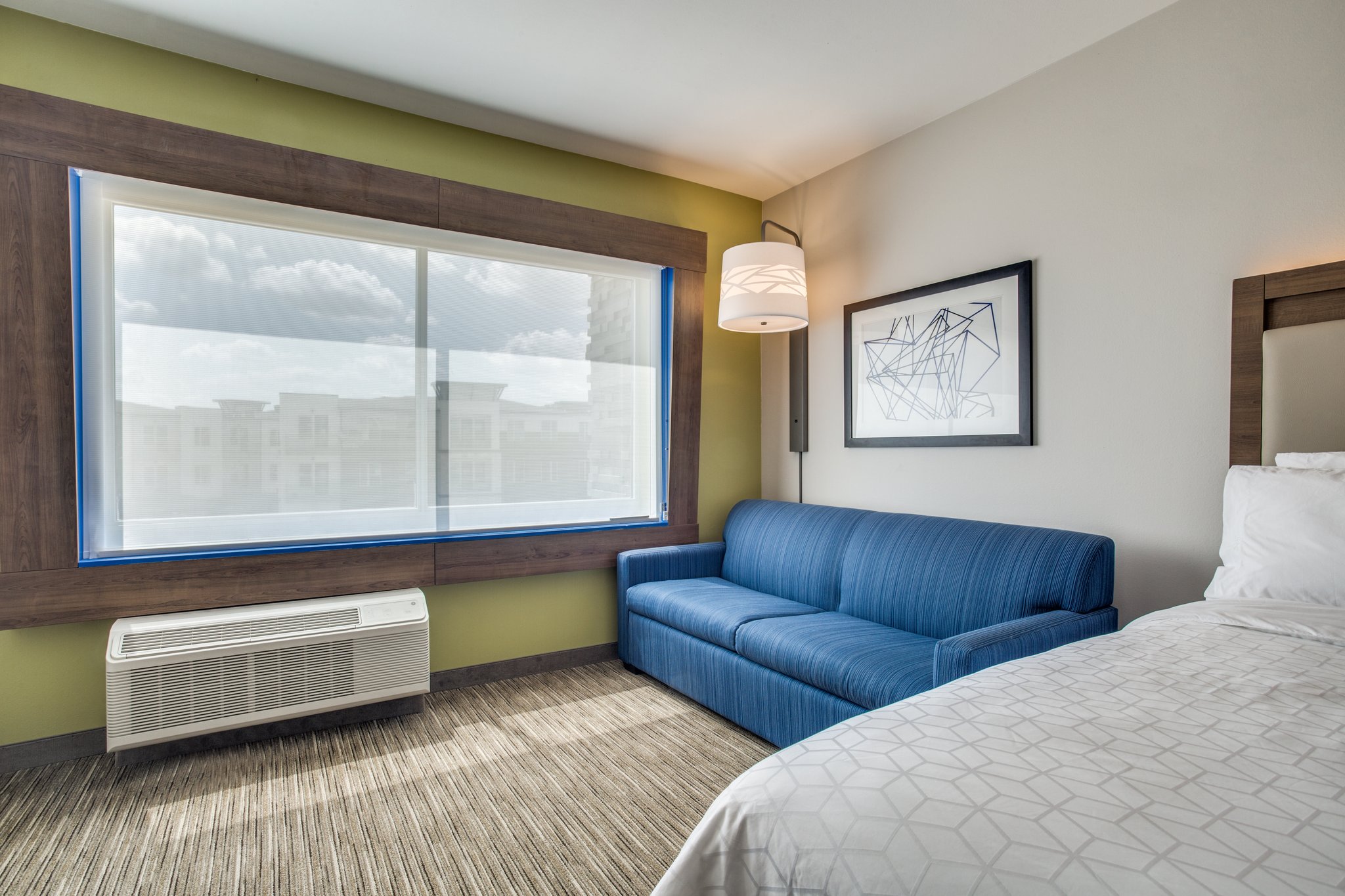 Holiday Inn Express and Suites Denton South - Tap to explore photos