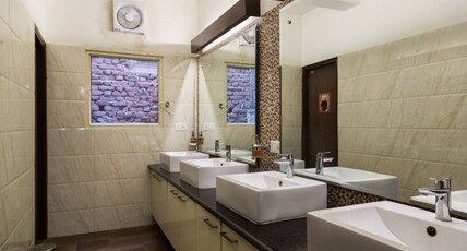 Joey's Hostel Room Type - 3rd Floor Mixed Dorm | 1 Bed in 10-Bunk Bed AC Dorm Room | S hared Common Bathroom