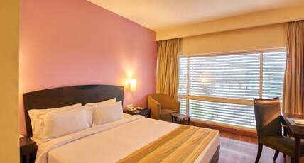 The Centurion Hotel Room Type - Deluxe Room