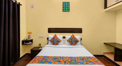 FabHotel Guru Comforts Room Type - Deluxe Room