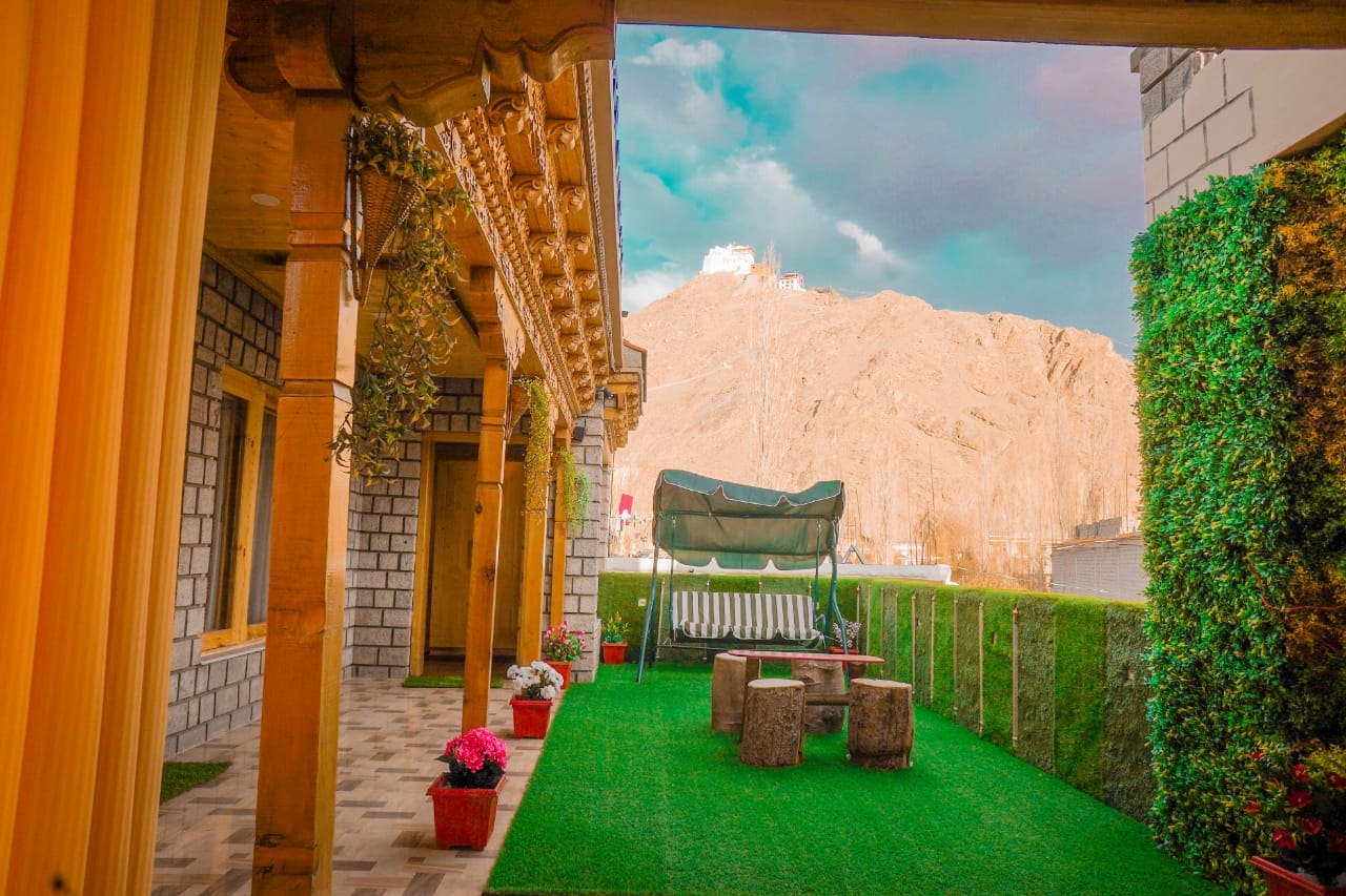 Nezer View Home Stay - Tap to explore photos