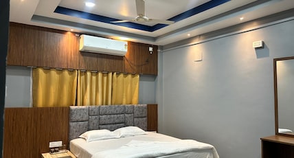 Shree Tulja Bhavani Restauarant & Lodge Room Type - Family room with Air conditioning Shree Tulja Bhavani Restauarant & Lodge Room Type - Family room with Air conditioning