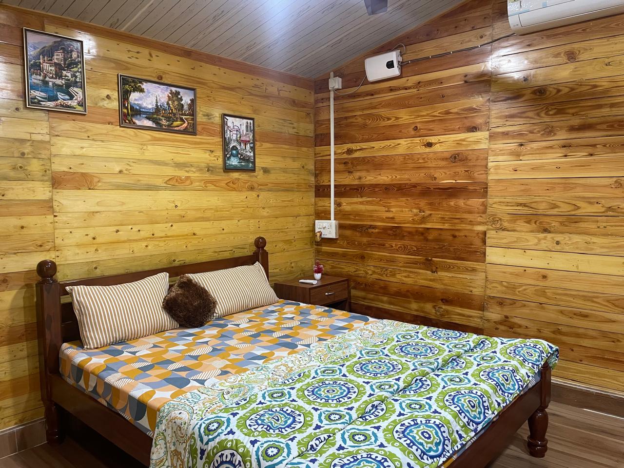 WOODMOOD Cottages - Tap to explore photos