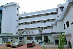 Queens Tourist Home