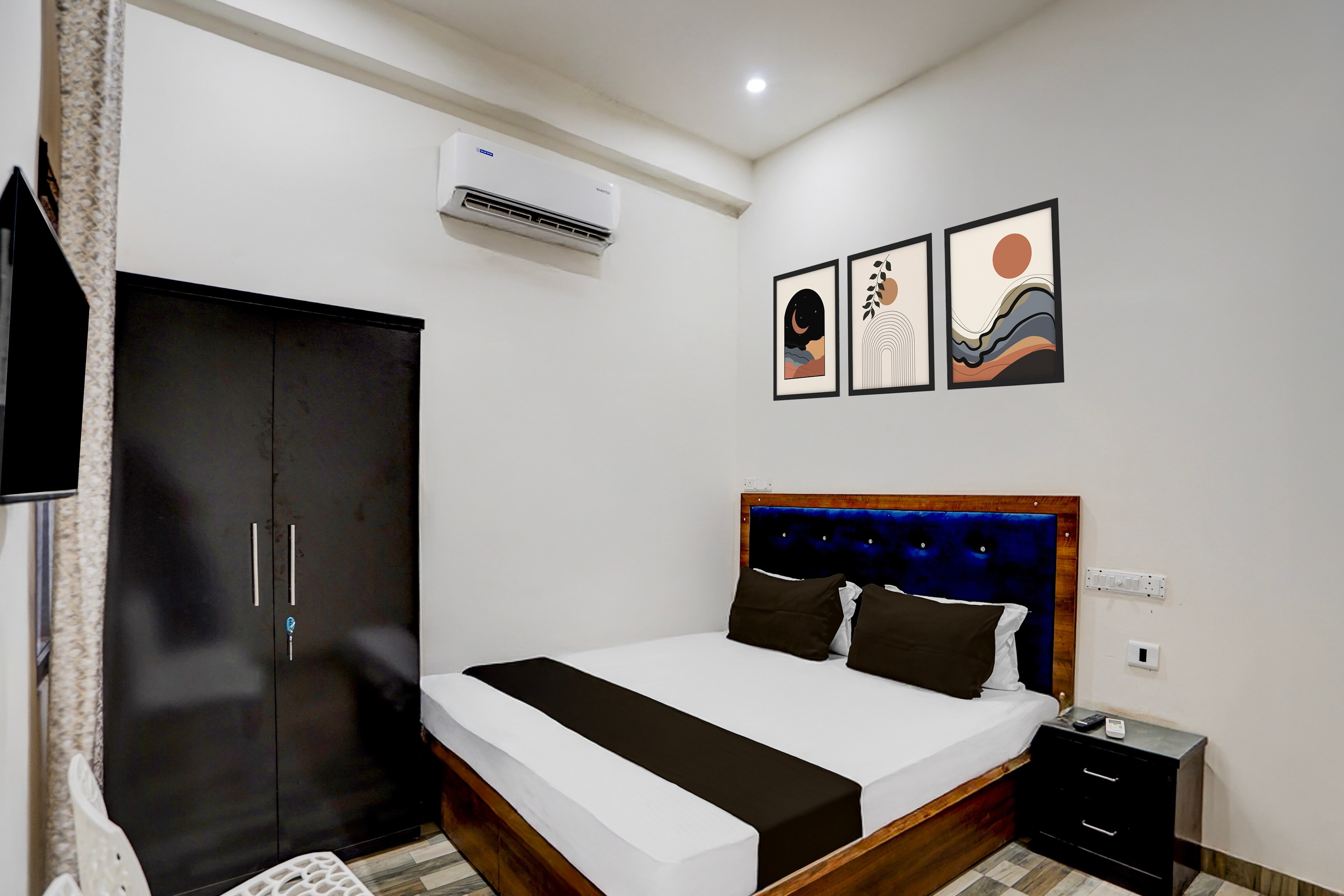 Hotel O Sri Shyamm Inn - Tap to explore photos
