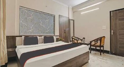 Yellow Leaf Room Type - Balcony Apartment Without Kitchen