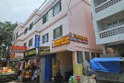 SRINIKETAN GUEST HOUSE, PURI SWARGADWAR