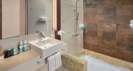 Novotel Nha Trang Room Type - Junior Suite with 1 king-size bed Ocean View