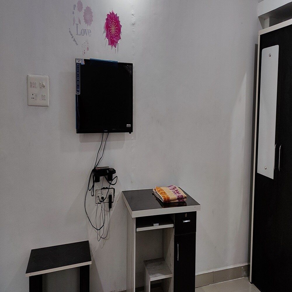 Hotel Sangram Lodging - Tap to explore photos