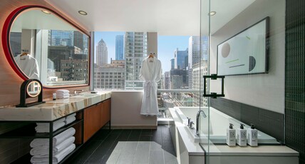 theWit Chicago, a Hilton Hotel Room Type - 1 KING BED SPA TUB CORNER