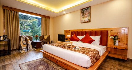 De Prashant -1 kms from Mall Road, Manali Room Type - Family suit with Mountain view
