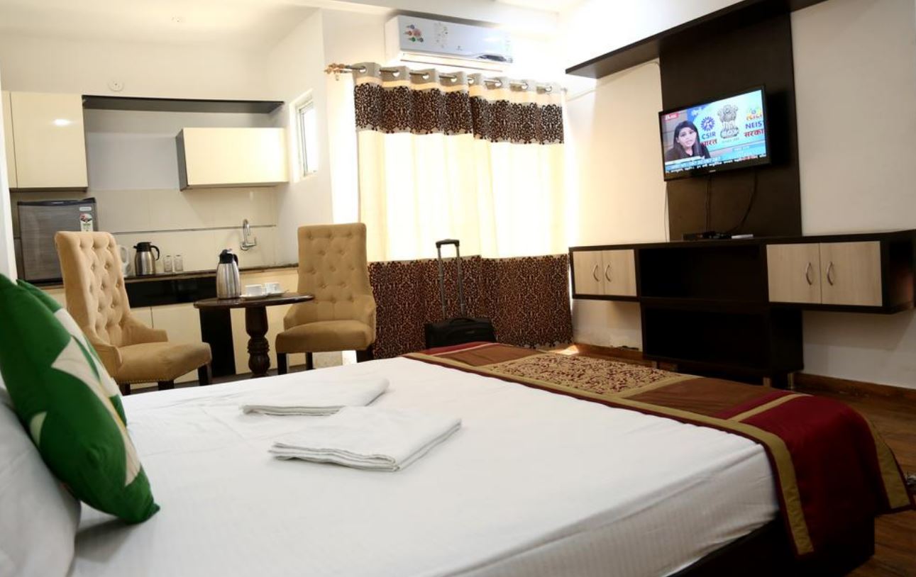 Hotel Shri Banke Bihari - Tap to explore photos