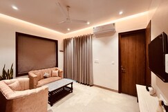 Entire Luxury Villa in Bhimtal  Shivalik