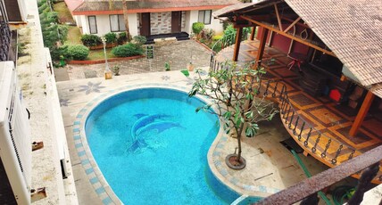 Sia Resort Room Type - Pool View Couple Room (2 Person)