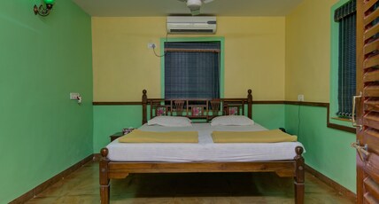 Shantai By the Lake Room Type - AC Cottage