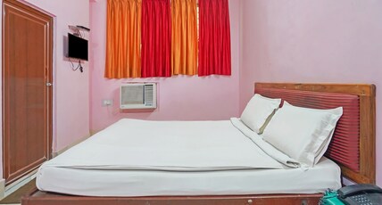 Hotel Sambit Palace Room Type - Double Bed AC Deluxe Room with Sofa