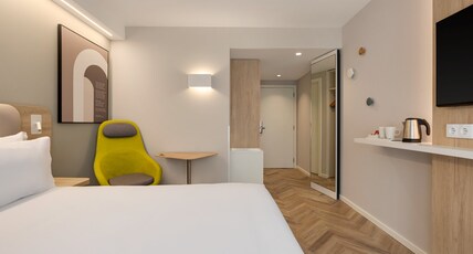 Holiday Inn Express EVORA Room Type - Standard Room with Free Breakfast