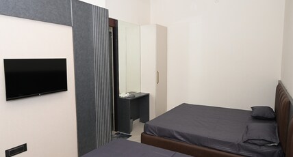 Amber Stay'z Guest House Room Type - Deluxe King Bed Room