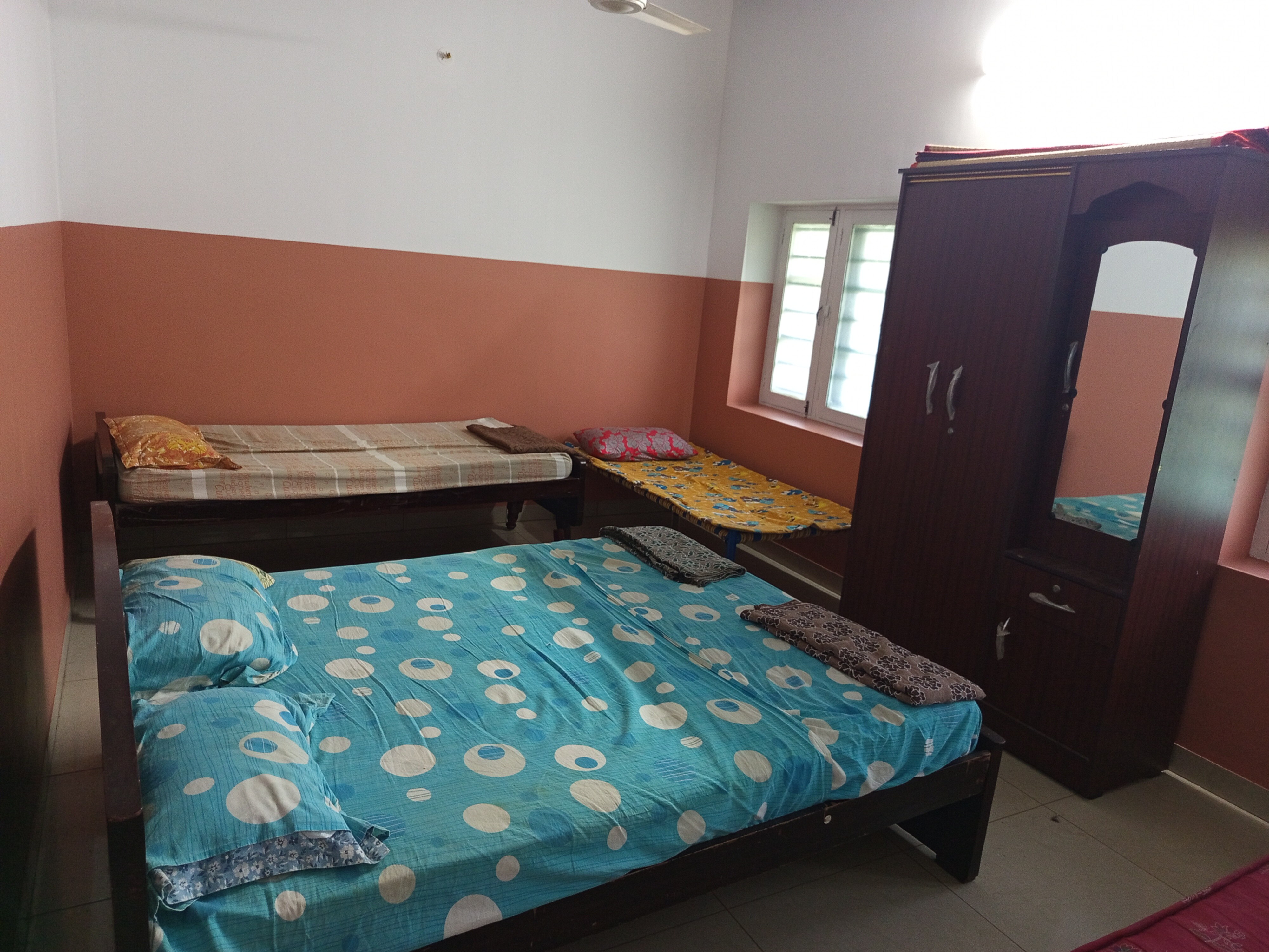 Adhi home stay - Tap to explore photos