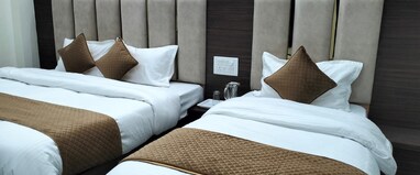 Hotel new trikuta inn