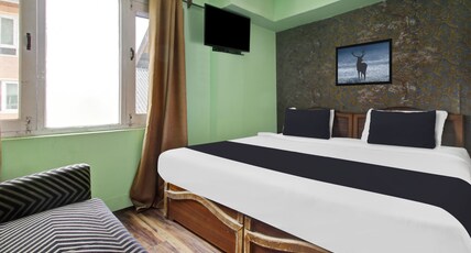 Collection O Rajbagh Room Type - Suite