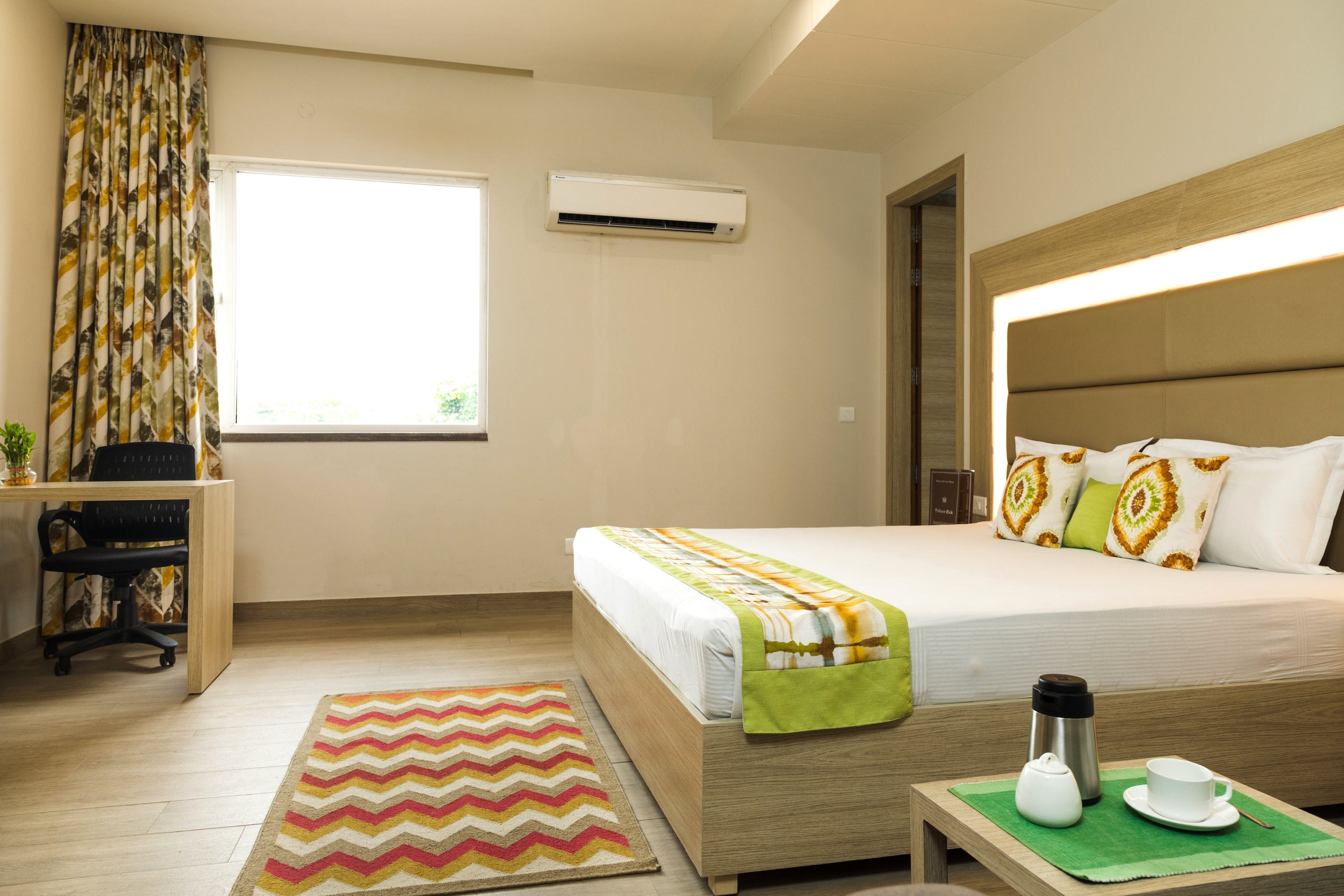 Hotel Silver Oak @ Sector 39 - Tap to explore photos