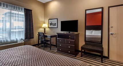 Best Western Plus Meridian Hotel Room Type - Accessible - 1 King, Mobility Accessible, Walk In Shower, Work Desk, Non-Smoking, Full Breakfast