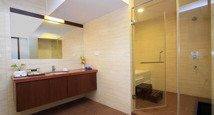Silent Shores Resort & Spa Room Type - Pool Suite