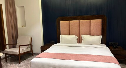Hotel Midtown Room Type - Double Deluxe Room