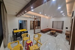 Lavish 3BHK Fully Furnished Flat For Family