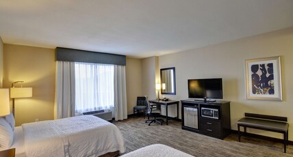 Hampton Inn & Suites by Hilton Denver/Airport-Gateway Park Room Type - 2 QUEEN ACCESS NONSMOKING