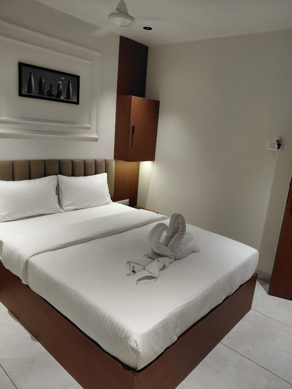 HOTEL NEXUS - Tap to explore photos