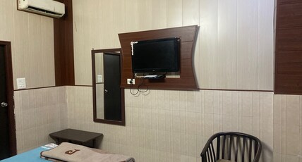 Bright Guest House Room Type - Deluxe Room