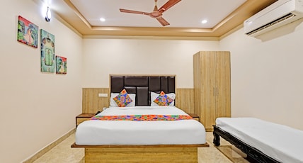 FabHotel Aruna Executive Inn Room Type - Deluxe Room FabHotel Aruna Executive Inn Room Type - Deluxe Room