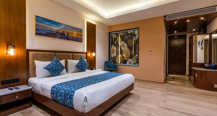 Skyline Resort & Convention Center Room Type - Executive Room With Balcony