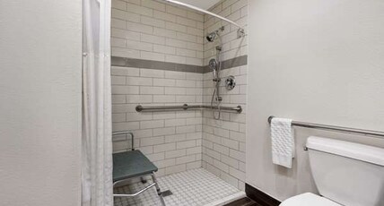 Best Western Plus Houma Inn Room Type - Accessible - 1 King, Mobility Accessible, Bathtub, Non-Smoking, Full Breakfast Best Western Plus Houma Inn Room Type - Accessible - 1 King, Mobility Accessible, Bathtub, Non-Smoking, Full Breakfast