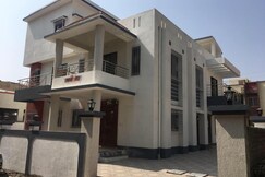 HOTEL RAJANIGANDHA