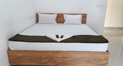 Star Residency Annexe Room Type - Ac standard room