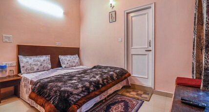 Shivanchal Homestay Room Type - Deluxe with private bathrooms