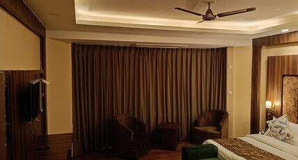 Hotel De Taroob by Zoon Dabb Room Type - Deluxe Room ( Heating Electric Blanket)