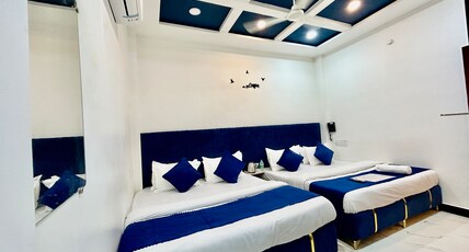 Hotel Shree Room Type - Luxury Quadruple Room